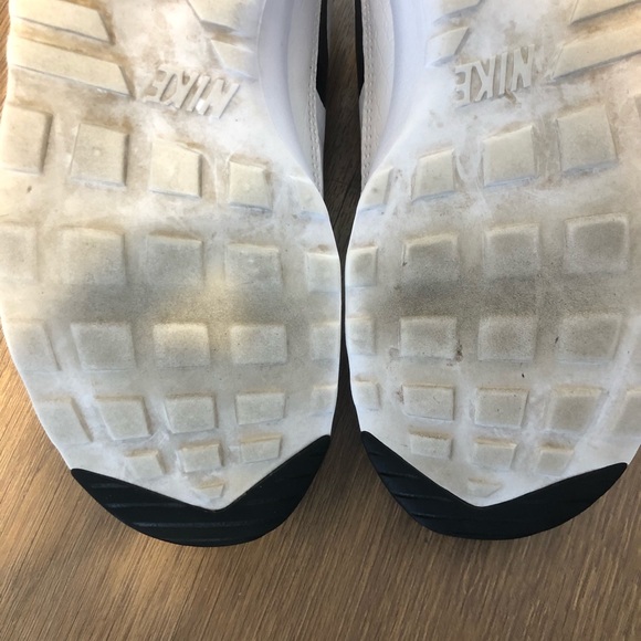 Nike Air Max Thea Shoes - Picture 6 of 7